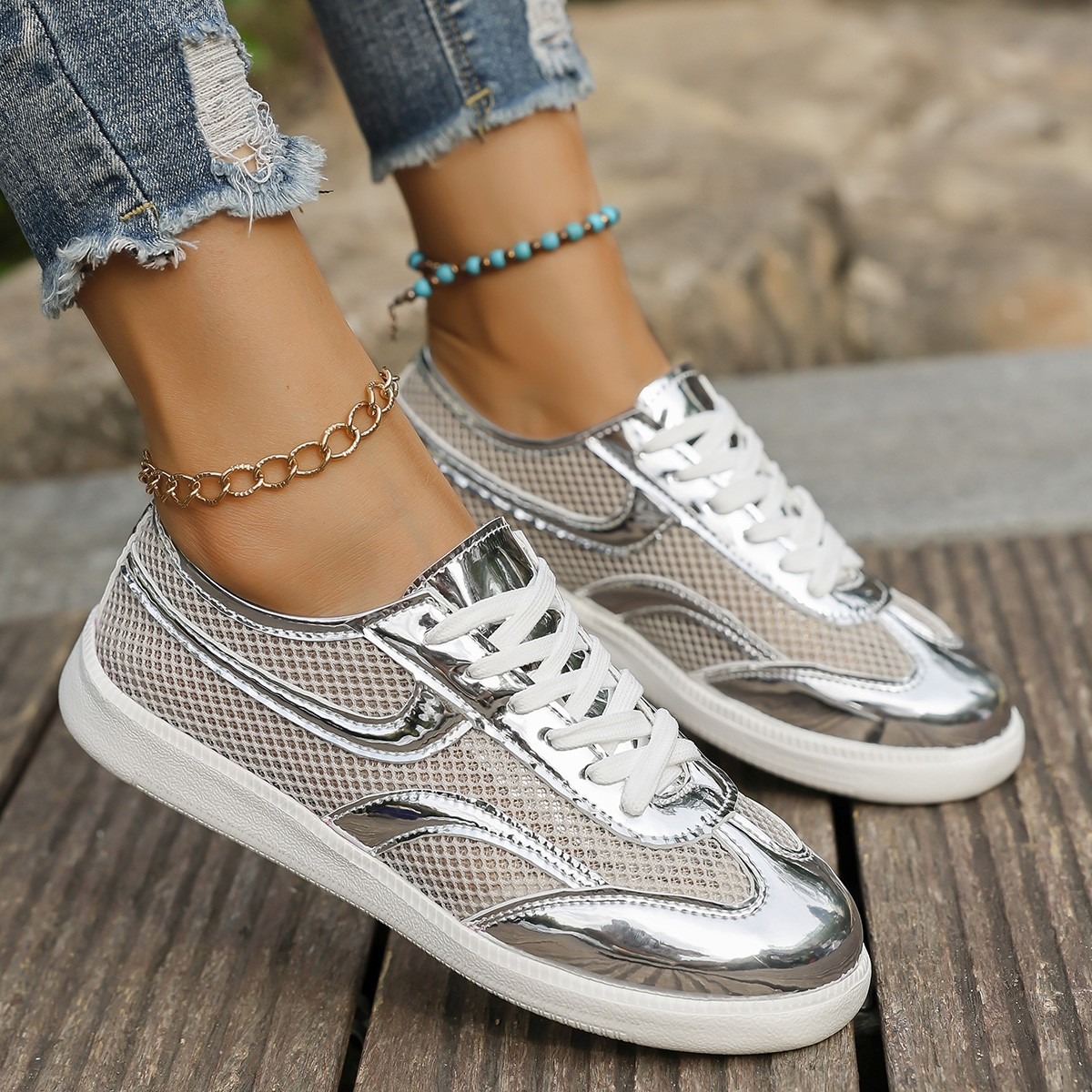 Nuove scarpe da ginnastica da  - Knit Fabric Lace Up Sneakers recensione e prezzo