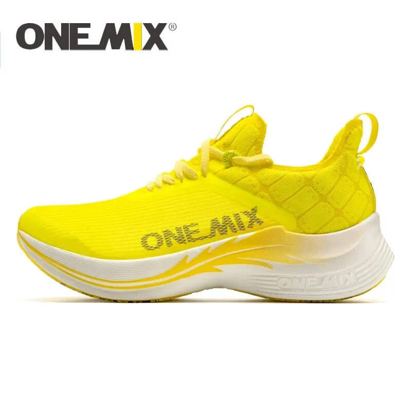 Scarpe da Corsa ONEMIX con Pia - Carbon Plate Marathon Racing Shoes recensione e prezzo