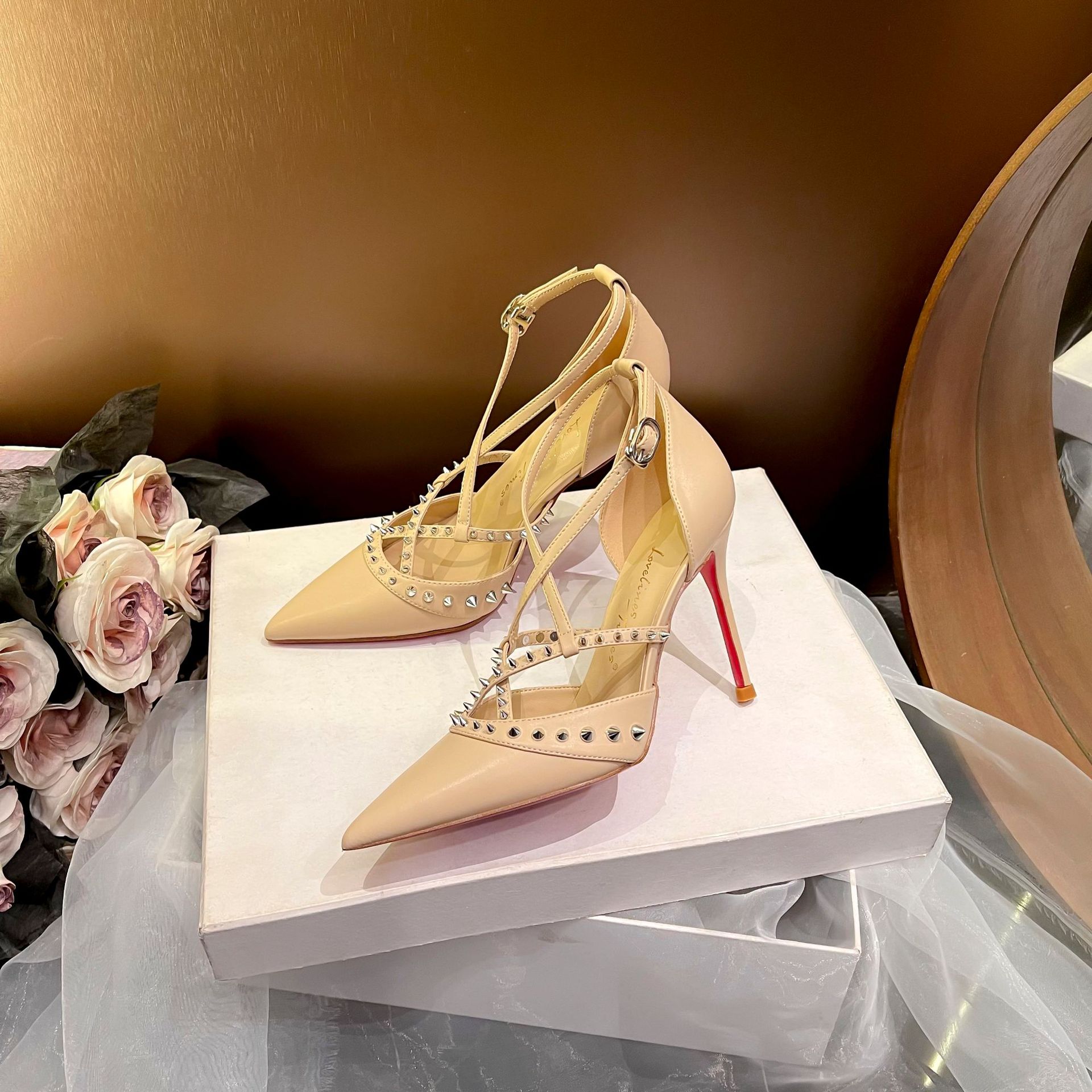Scarpe da donna retrò Sandali  - Sandals recensione e prezzo